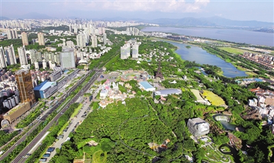 耀世平台：美国西部热浪、山火持续，两名消防员在执行消防任务时遇难