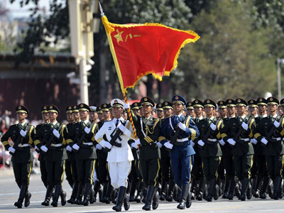 耀世平台娱乐：澎湃红色大巴将打卡济南，看今日泉城如何建设“大强美富通”